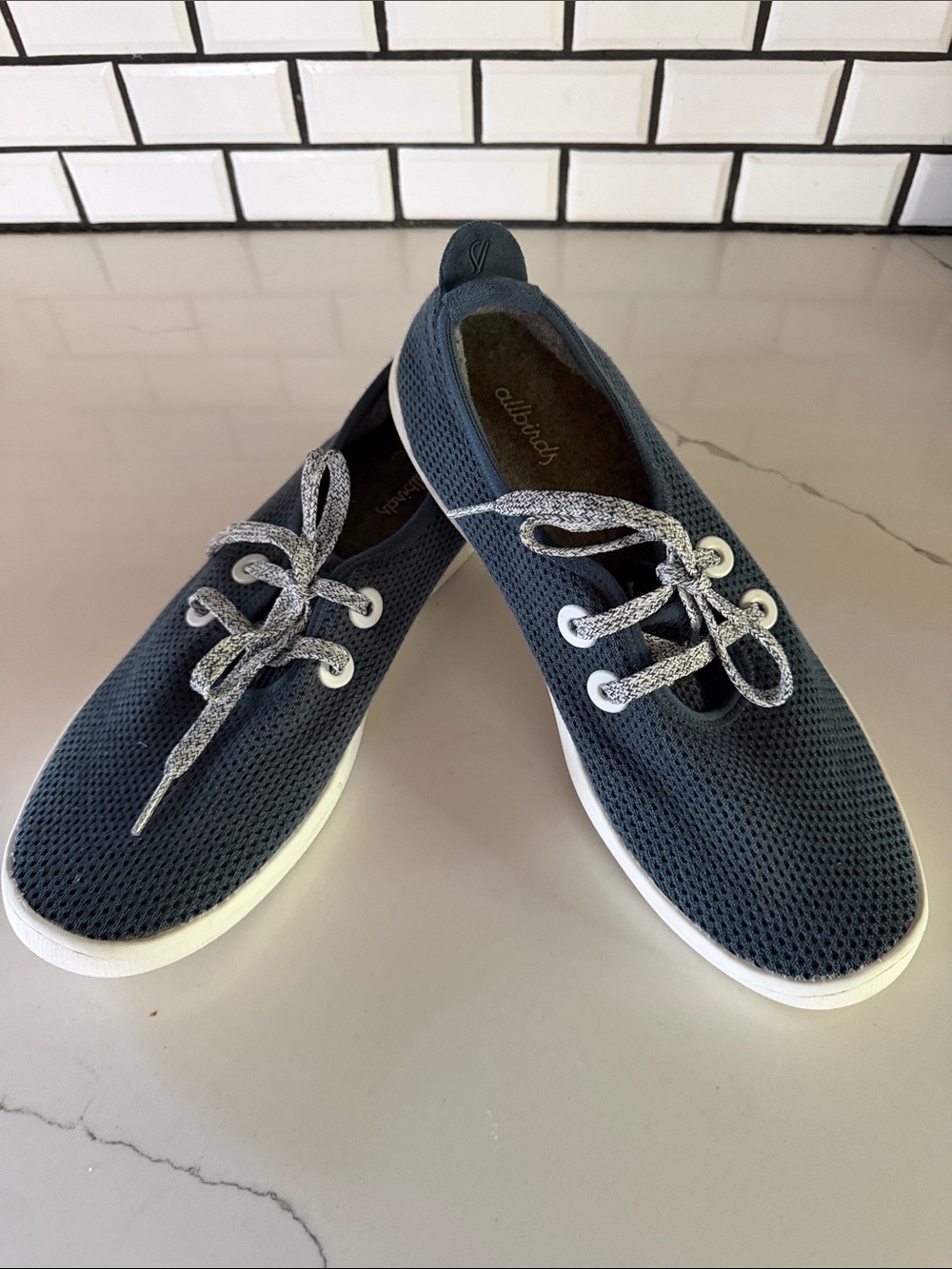 allbirds Women's Navy Tree Skipper Lightweight Sneakers, Sz 10 EXCELLENT COND